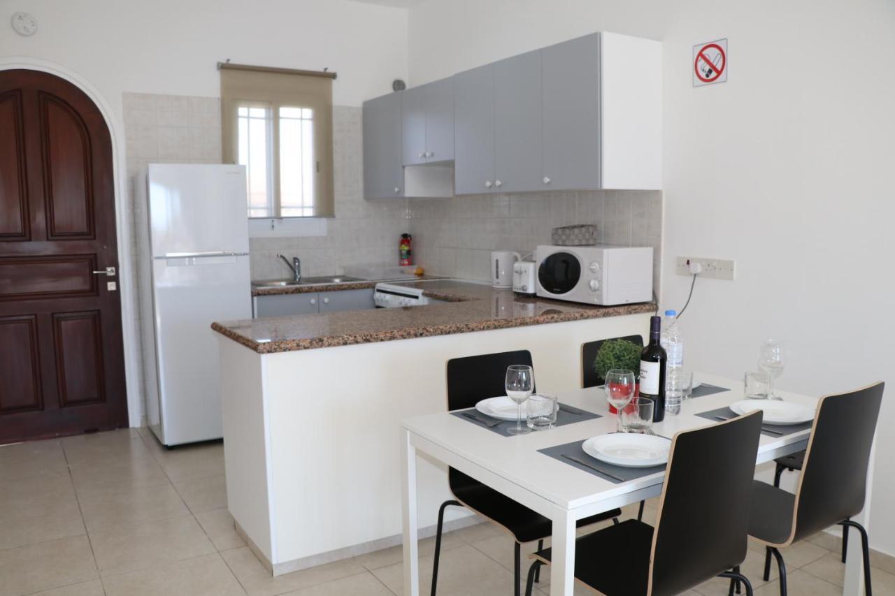 Cyking 2 Bed Apartment With Pool & 10 Min To Beach Paphos Exterior foto